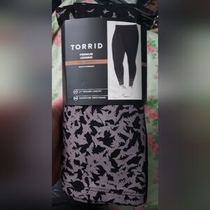 Black and Gray Premium Bat Goth Torrid Size 2x Leggings
